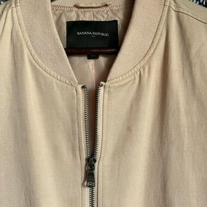 Banana Republic bomber jacket. Beautiful cotton gaberdine lined